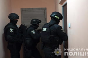 В Киеве задержали группу псевдополицейских – подробности