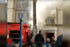 У Хмельницькому сталася пожежа у багатоповерхівці – вогнеборці врятували 6 людей