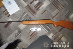 "Хотів постріляти у пташок": з'явилися подробиці про поранення водія керівника Держархівслужби