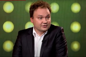 "Це порушує всі принципи воюючої країни" – експерт про тиск на бойових генералів через цивільні суди над ними