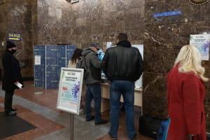 COVID-тестування на вокзалах: Кузін повідомив, скільки хворих виявили

