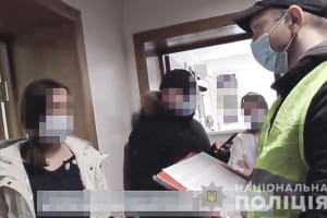 У Києві викрили лабораторію, яка видавала COVID-сертифікати без здачі аналізів
