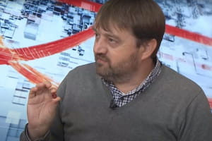 Влияет ли вакцина от COVID-19 на человеческие гены: врач-инфекционист ответил на популярные вопросы о вакцинации