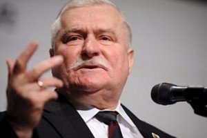 Лех Валенса приїхав до Києва вшанувати пам'ять Небесної сотні