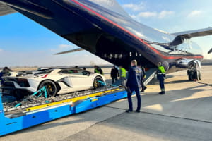 Lamborghini и Rolls Royce: Украина впервые передала иностранным коллегам доказательства в виде элитных автомобилей