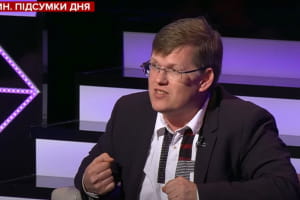 Якщо Зеленський хоче раніше закінчити каденцію, йому треба вводити надзвичайний стан – Розенко