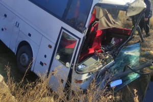 На Харківщині перекинувся пасажирський автобус: четверо людей дістали травми
