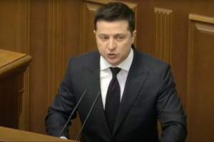 Прямі переговори з РФ та економічний паспорт для дітей: що наговорив Зеленський у Раді – включення