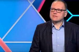 Денежные подачки гражданам от Зеленского могут довести Украину до плачевного состояния – политолог