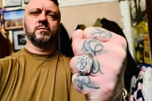 "Путін, ласкаво просимо до пекла" – в мережі запустили флешмоб #UkrainiansWillResist
