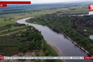 Розорення ґрунтів в Україні: влада обговорює проблему, але конкретних кроків немає – експерт із землекористування