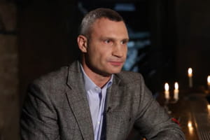 Почему не смотрит "95 квартал", посещение ОП, отношения с Суркисами и президентские амбиции – Виталий Кличко в "Рандеву"