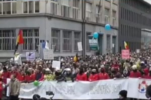 COVID-19 в мире: в Брюсселе митинг противников карантинных ограничений перерос в беспорядки – полсотни задержанных