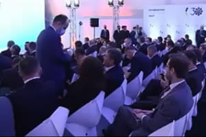 Зеленський анонсував зміни в зовнішній політиці України: про що йдеться – включення