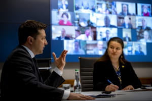 Сенатори та конгресмени США особисто застерегли Зеленського від репресій проти Порошенка – політолог