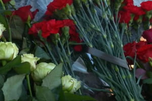"Минуло два роки – їм досі болить": у Києві вшанували загиблих в авіакатастрофі в Тегерані – сюжет