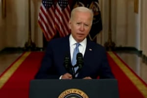 Байден назвав удар російських окупантів по Краматорську жахливим звірством і пообіцяв дати Україні більше зброї
