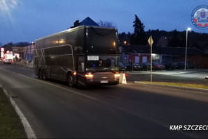 У Польщі зупинили автобус із нетверезим водієм, який їхав до України
