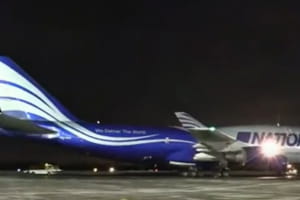 США доставили в Україну 90 тонн зброї: які країни готові допомогти, а які відмовляються – сюжет