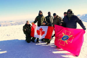 Військові ЗСУ та НАТО підкорили Говерлу – фотогалерея 
