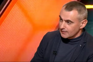 "Ця влада не збирається воювати і зі зброєю в руках відстоювати свою країну" – Кононенко