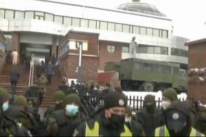 Акція на підтримку п'ятого президента України Петра Порошенка під Апеляційним судом