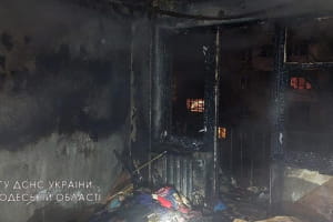 В Одесі внаслідок пожежі в житловому будинку госпіталізовано 6 осіб, серед них діти