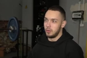 Всупереч хворобі: харків'янин із ДЦП планує встановити рекорд України з воркауту – сюжет