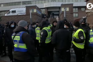 Акція на підтримку Петра Порошенка під Київським апеляційним судом – запис стріму