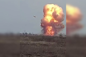 В сети показали впечатляющие кадры воздушного боя – вероятно, над Черниговской областью