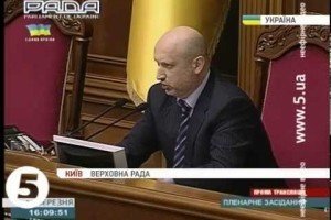 Турчинов переконаний, що ЦВК та Міноборони забезпечать голосування військових у зоні АТО