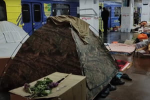 Харків планує відновлювати роботу метро, однак людям нікуди повертатися – як розв'язують проблему