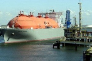 Україна буде орендувати плавучий LNG-термінал для приймання газу