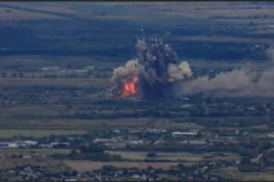 ЗСУ рознесли вщент ворожий склад боєприпасів на Харківщині – фантастичне відео
