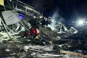 Оккупанты атаковали Днепр: осколки снаряда упали на АЗС, два человека погибли – ОП (обновлено)