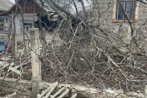 Одна людина поранена внаслідок масованого ворожого обстрілу Курахового – ОВА