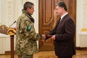 Президент відзначив за мужність і героїзм 238 воїнів,  169 з них - посмертно