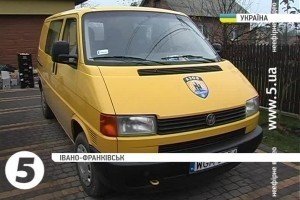 Прикарпатські благодійники придбали 3 автомобілі для полку "Азов"