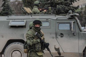 Росія продовжує стягувати війська на північ окупованого Криму