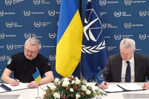 Генпрокурор Костин в Гааге подписал соглашение об открытии представительства МУС в Украине