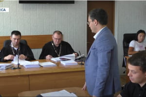 В Одессе суд 8 месяцев держит в следственном изоляторе мужчину, дело которого закрыто – адвокат