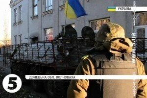 Виборців у Волновасі захищає українська бронетехніка