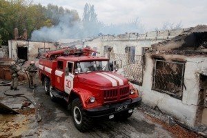 Російські "казаки" обстрілюють селище Кримське на Луганщині - Москаль