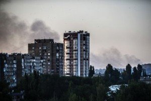 У Донецьку стріляють – є руйнування