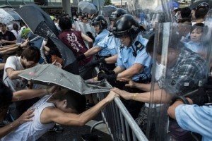 У Гонконгу арештували понад 100 учасників протестів