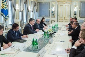 Зруйнований російськими бойовиками Донбас відновлять за міжнародної фінансової допомоги