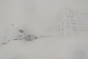 Видимість майже нульова: у Карпатах температура впала до -18 °C