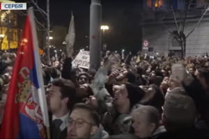 Фальсифікація виборів і залякування ЗМІ: у Сербії тисячі людей вийшли на протести – подробиці скандалу