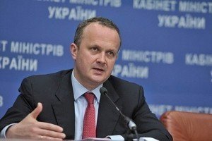 В Кабміні вирішили залишити колишніх висопосадовців без покоївок та інших пільг