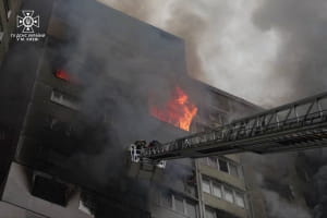 У Києві з-під завалів багатоповерхівки дістали трьох загиблих – МВС (оновлено)